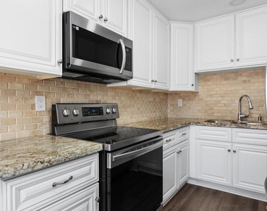1662 Forestdale Drive - Photo Thumbnail 12