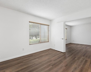1662 Forestdale Drive - Photo Thumbnail 21