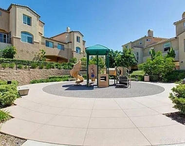 503 Almond Rd - Photo Thumbnail 11