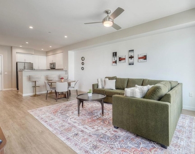 355 N Cleveland Street - Photo Thumbnail 6