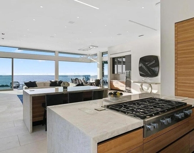 6436 Camino De La Costa - Photo Thumbnail 12