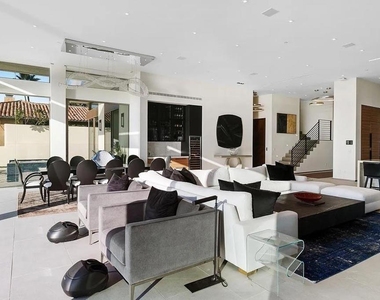 6436 Camino De La Costa - Photo Thumbnail 11