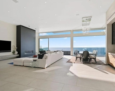 6436 Camino De La Costa - Photo Thumbnail 10