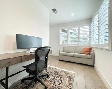 15036 Briggs Court - Photo Thumbnail 7