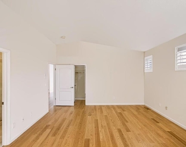 10456 Fairway Lane - Photo Thumbnail 21