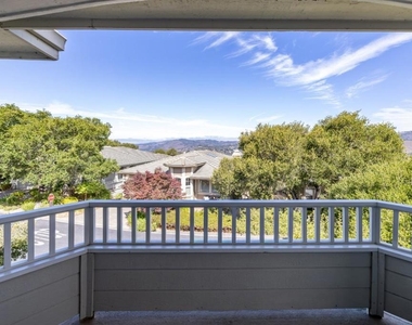10456 Fairway Lane - Photo Thumbnail 9