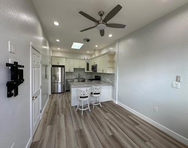2114 Derby Avenue - Photo Thumbnail 10