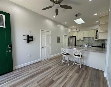 2114 Derby Avenue - Photo Thumbnail 13