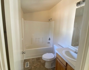 19167 Deer Hill Road - Photo Thumbnail 15