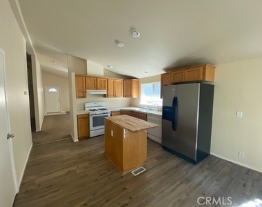 19167 Deer Hill Road - Photo Thumbnail 10