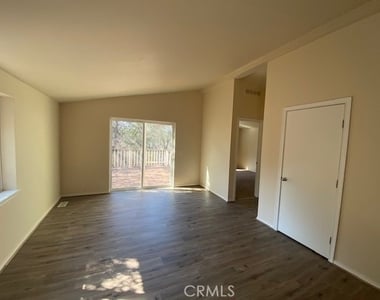 19167 Deer Hill Road - Photo Thumbnail 12