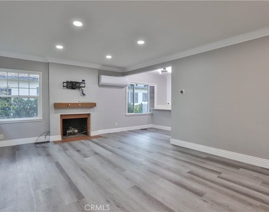 3031 Chestnut - Photo Thumbnail 4