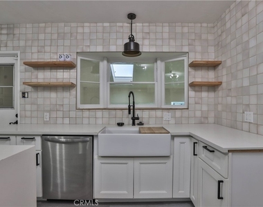 3031 Chestnut - Photo Thumbnail 9
