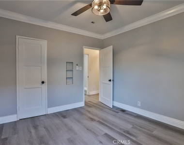 3031 Chestnut - Photo Thumbnail 20