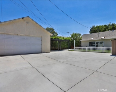 3031 Chestnut - Photo Thumbnail 38