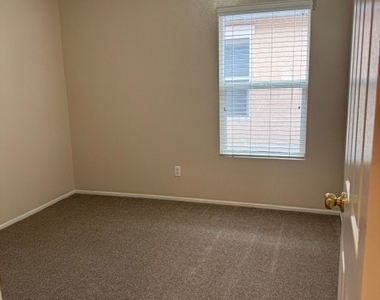 11021 Boren Avenue - Photo Thumbnail 19