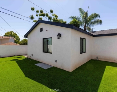 8006 Glider Avenue - Photo Thumbnail 40