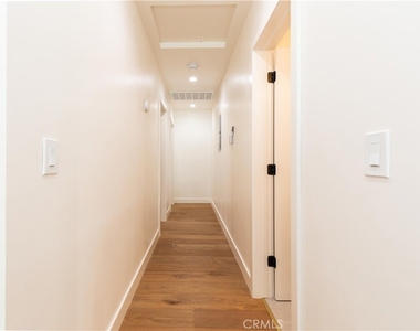8006 Glider Avenue - Photo Thumbnail 20