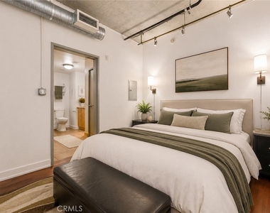 645 W 9th Street - Photo Thumbnail 9