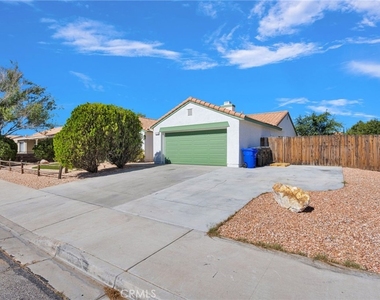 12980 Sundown Road - Photo Thumbnail 3