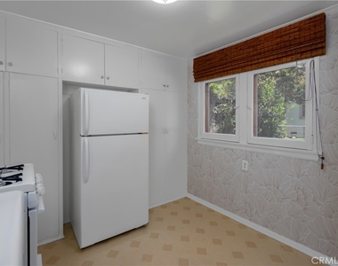 901 N Indian Hill Boulevard - Photo Thumbnail 9