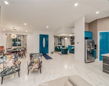 2932 Sunrise Way - Photo Thumbnail 10