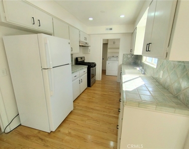 374 Grand - Photo Thumbnail 9