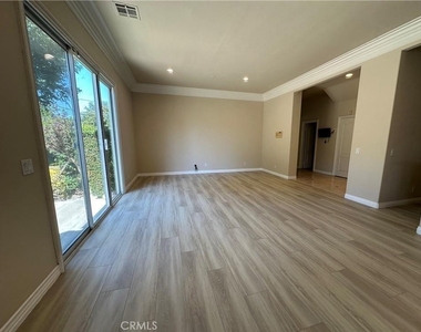 418 Danimere Avenue - Photo Thumbnail 5