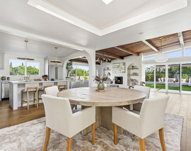 4600 Don Quixote Drive - Photo Thumbnail 12