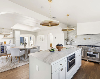 4600 Don Quixote Drive - Photo Thumbnail 17