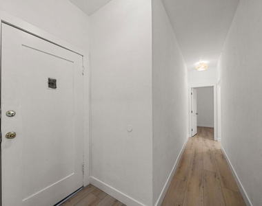 1245 S Orange Street - Photo Thumbnail 6