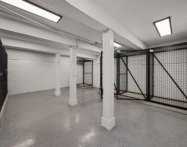1245 S Orange Street - Photo Thumbnail 11