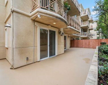 2306 Fox Hills Drive - Photo Thumbnail 12