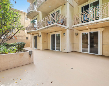 2306 Fox Hills Drive - Photo Thumbnail 15