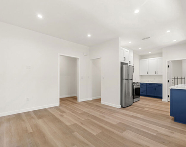 1305 Lucile Avenue - Photo Thumbnail 9