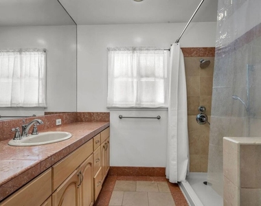 315 26th Street - Photo Thumbnail 24