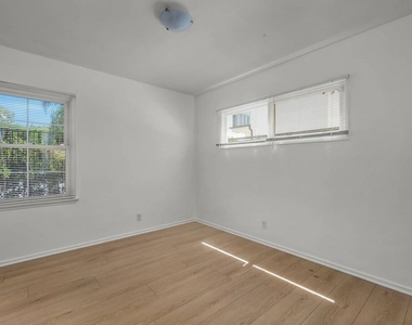 315 26th Street - Photo Thumbnail 17