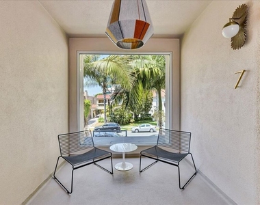 210 S Hamilton Drive - Photo Thumbnail 27
