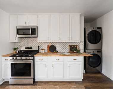 607 W 111th Place - Photo Thumbnail 11