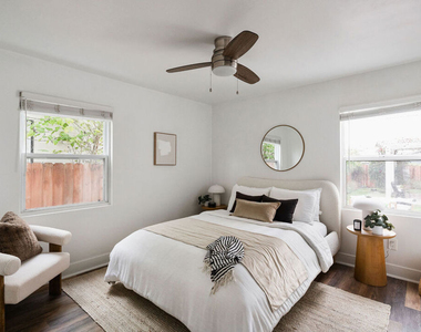 607 W 111th Place - Photo Thumbnail 22