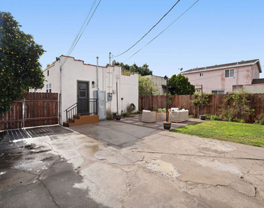 607 W 111th Place - Photo Thumbnail 30