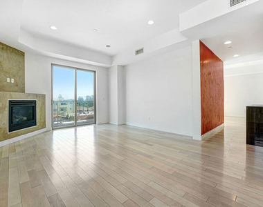 819 S Holt Avenue - Photo Thumbnail 4