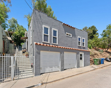 422 James Street - Photo Thumbnail 3