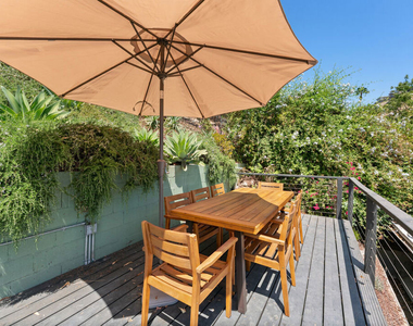 422 James Street - Photo Thumbnail 20