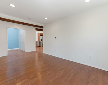 422 James Street - Photo Thumbnail 8