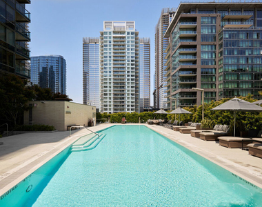 1155 S Grand Avenue - Photo Thumbnail 18