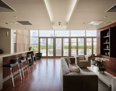 1155 S Grand Avenue - Photo Thumbnail 16