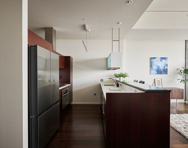 1155 S Grand Avenue - Photo Thumbnail 7