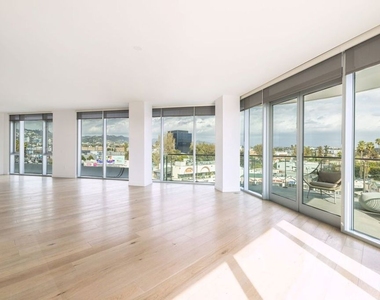 8500 Burton Way - Photo Thumbnail 24