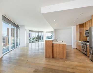 8500 Burton Way - Photo Thumbnail 25